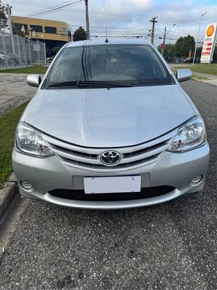 TOYOTA ETIOS 1.3 XS 16V FLEX 4P MANUAL TOYOTA ETIOS 1.3 XS 16V FLEX 4P MANUAL